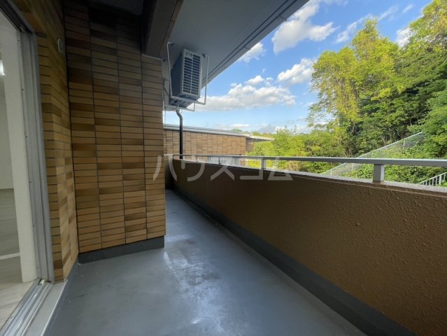 13/20 バルコニー