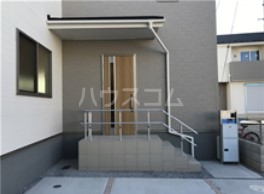 17/22 エントランス