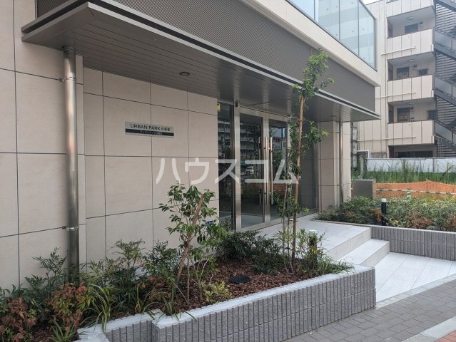 18/24 エントランス