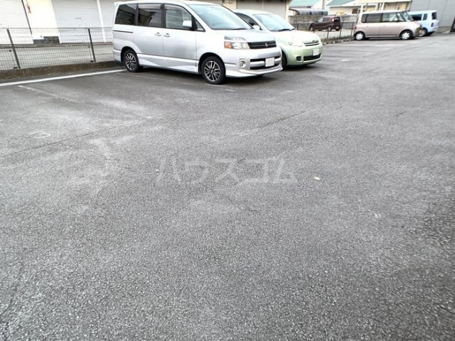 14/20 駐車場