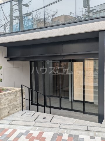 17/27 エントランス