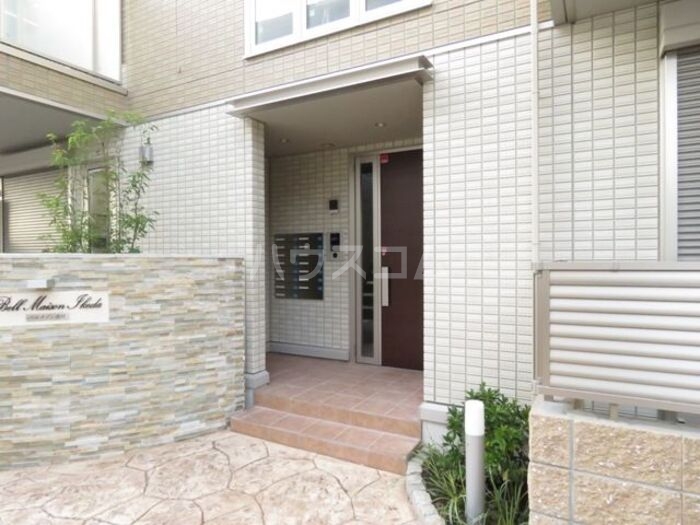 15/23 エントランス