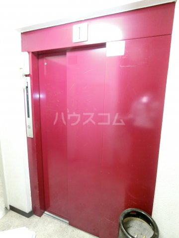 2/8 エントランス