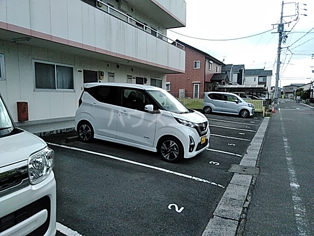 22/25 駐車場