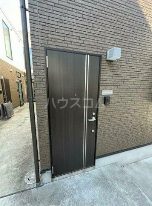 21/27 エントランス