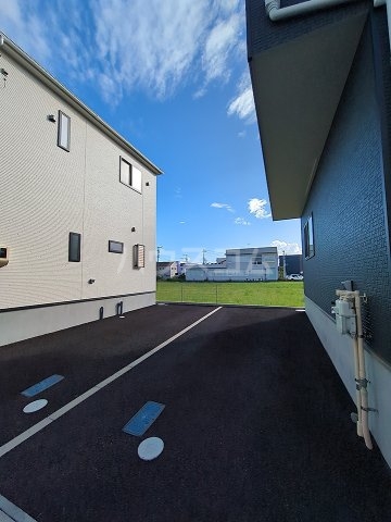 14/18 駐車場