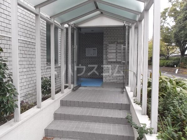 2/5 エントランス