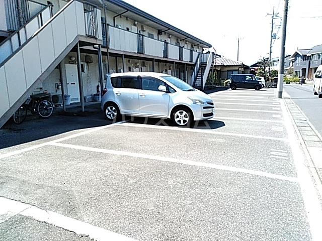 20/26 駐車場