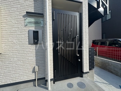 19/29 エントランス