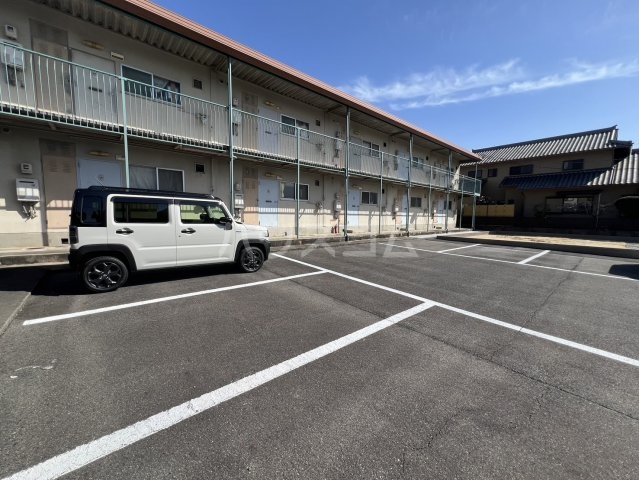 15/17 駐車場