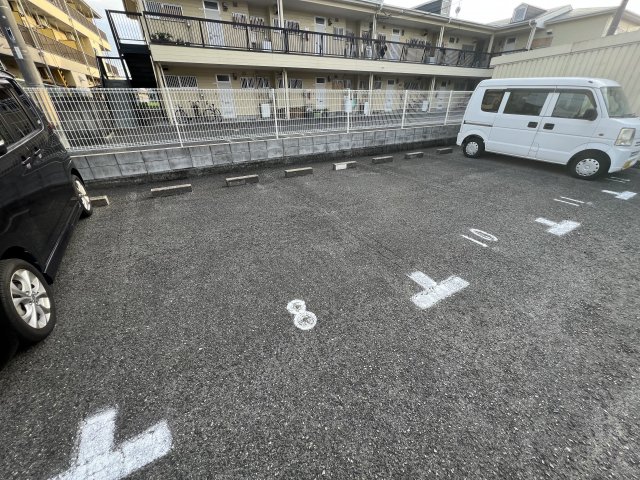 2/8 駐車場