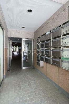 17/21 エントランス