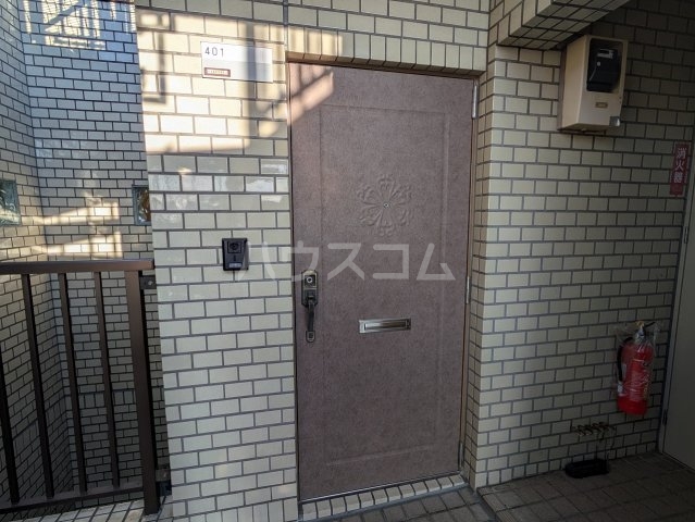 20/26 エントランス