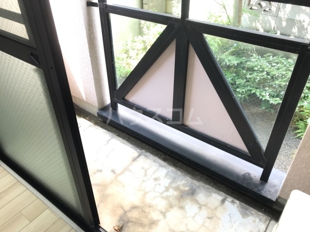 15/28 バルコニー