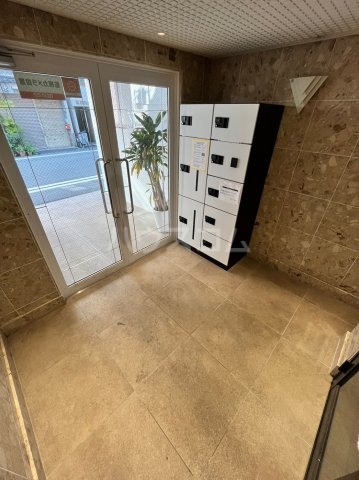 15/25 エントランス