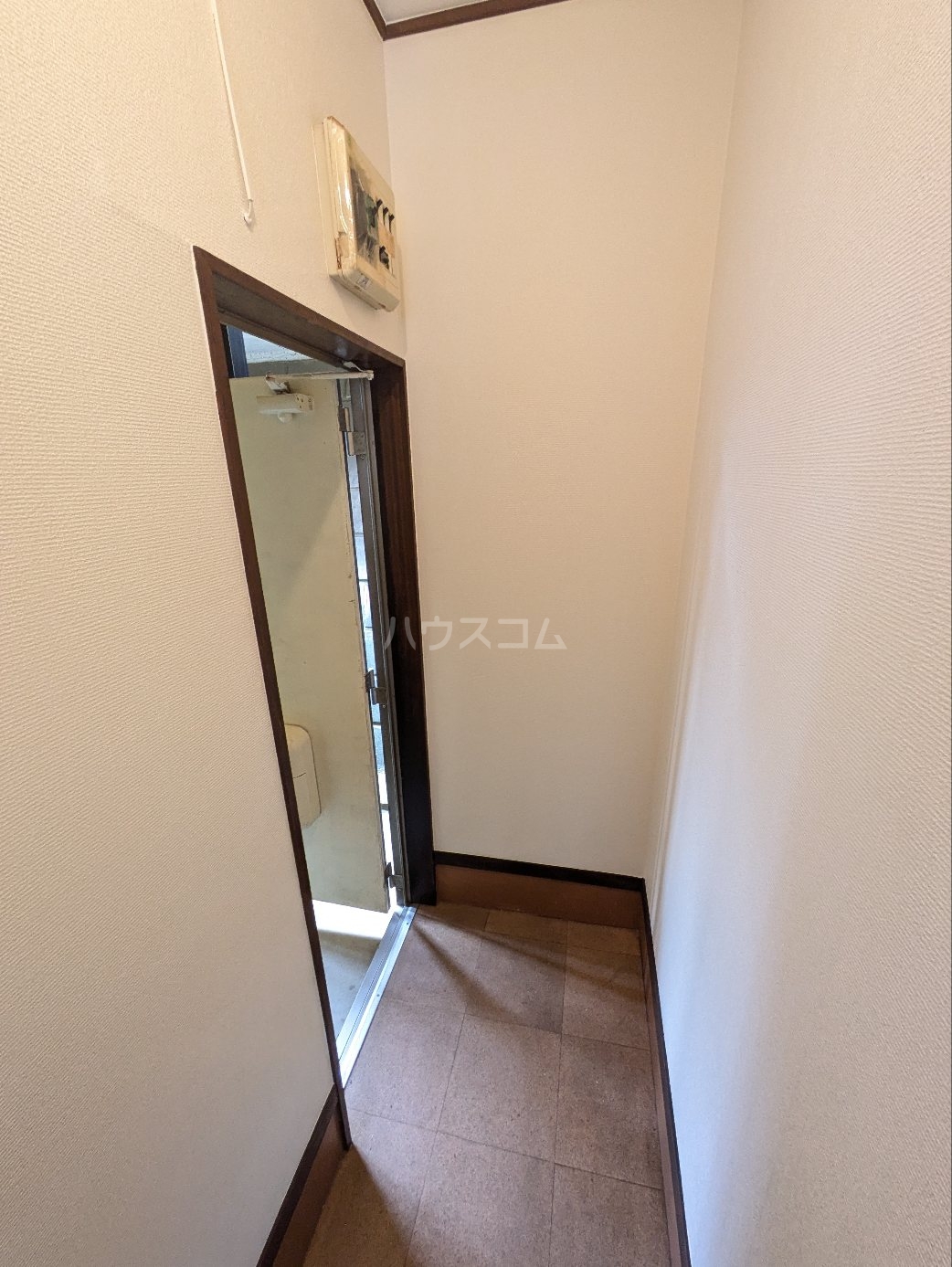 14/30 玄関