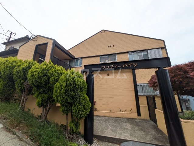 28/30 エントランス