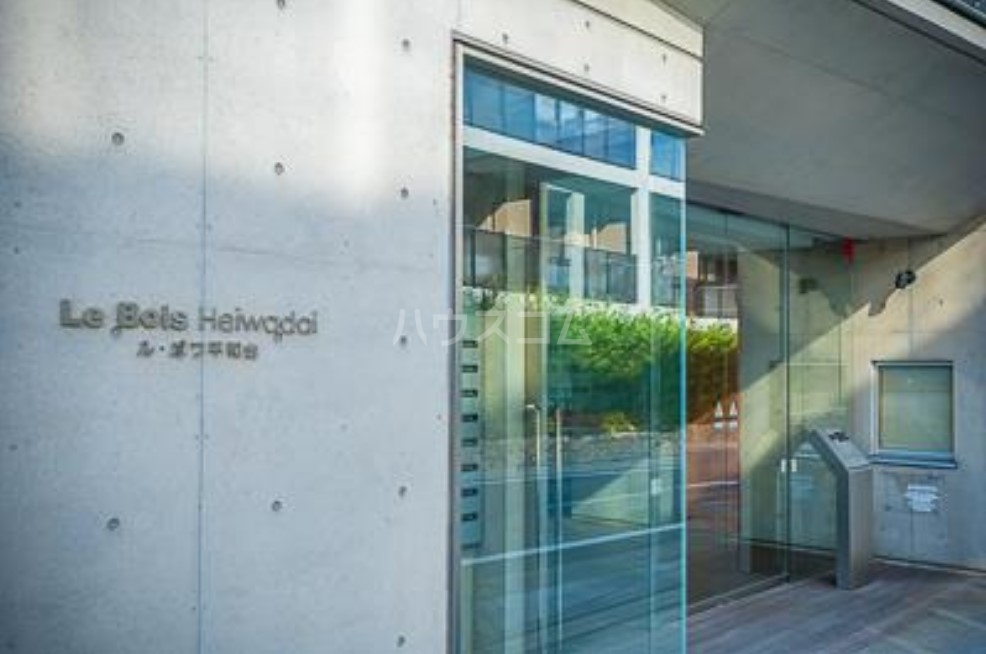 15/25 エントランス