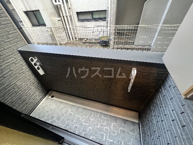 21/30 バルコニー