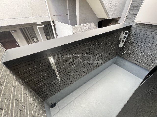 21/30 バルコニー