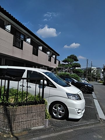 15/22 駐車場