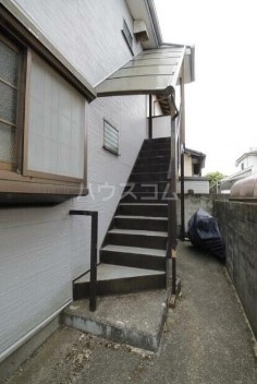 17/26 エントランス