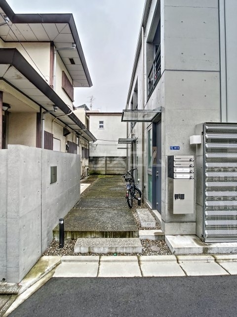 29/30 エントランス