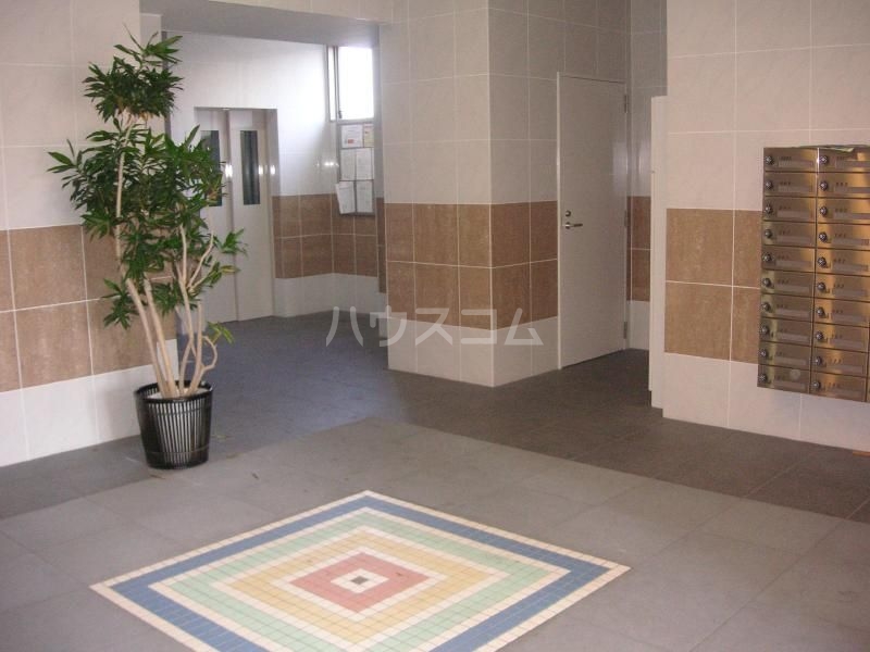 2/11 エントランス