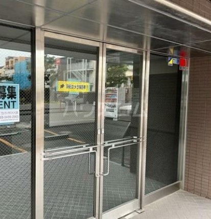 2/5 エントランス