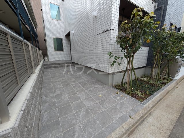 29/30 エントランス
