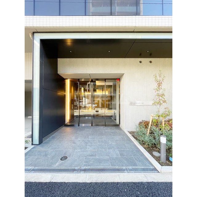 16/26 エントランス