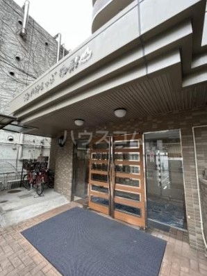 19/25 エントランス