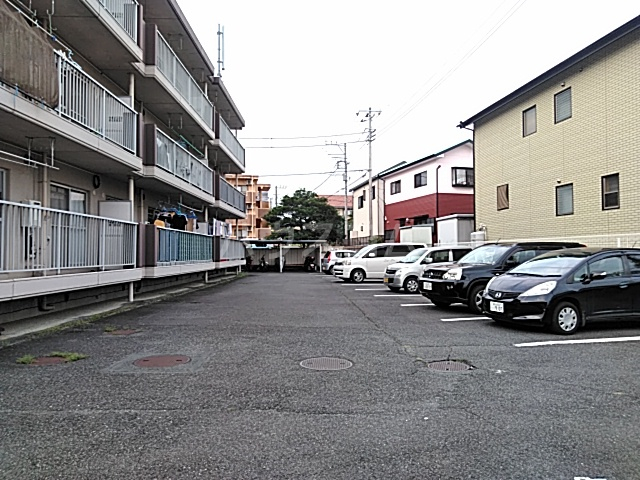 18/23 駐車場