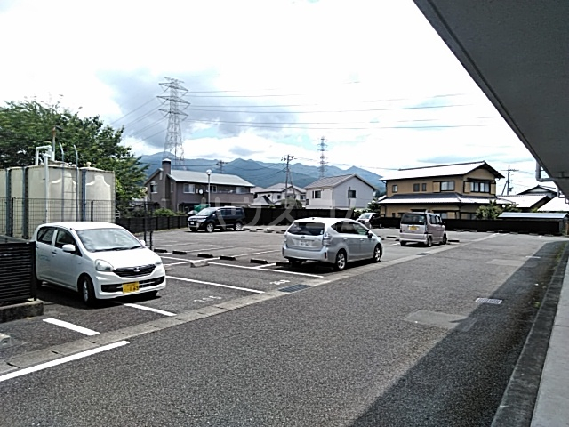 3/4 駐車場