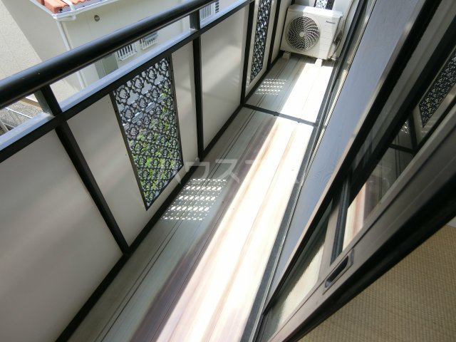 21/30 バルコニー