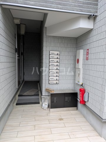 21/29 エントランス