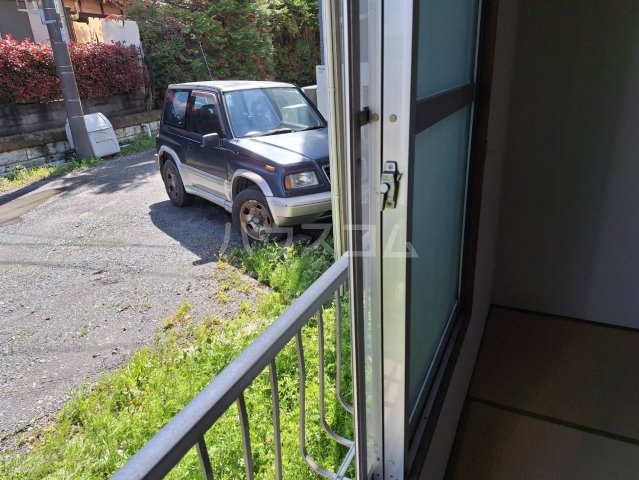 18/28 バルコニー