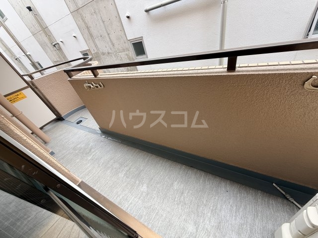 20/30 バルコニー