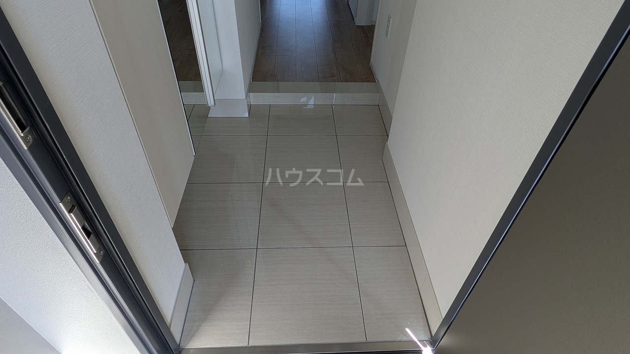 21/26 エントランス