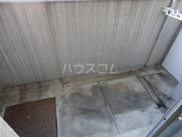 23/30 バルコニー