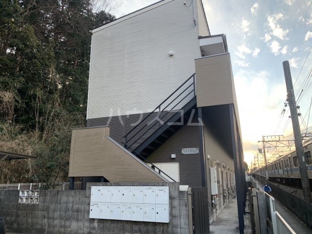 2/30 外観