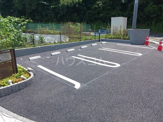 16/28 駐車場