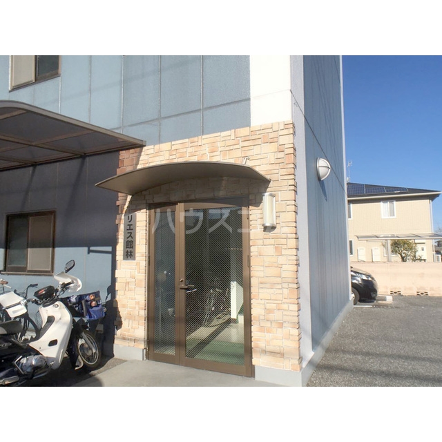 15/17 エントランス