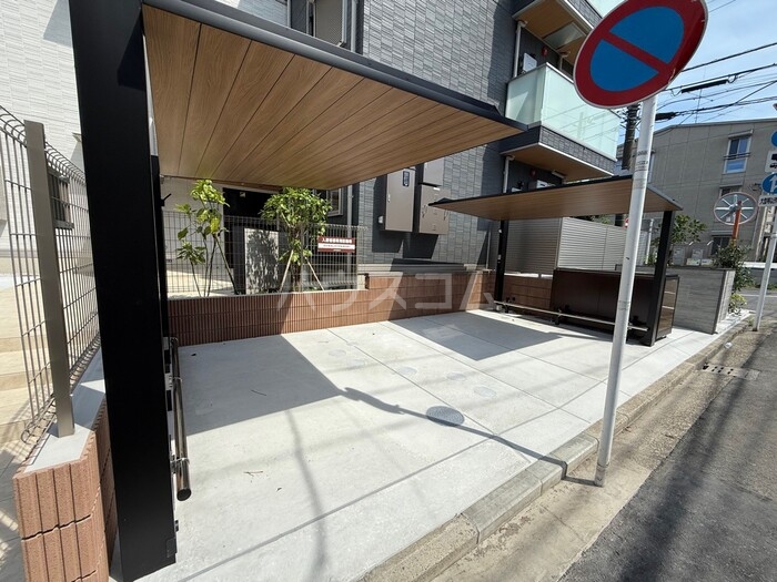 14/19 エントランス