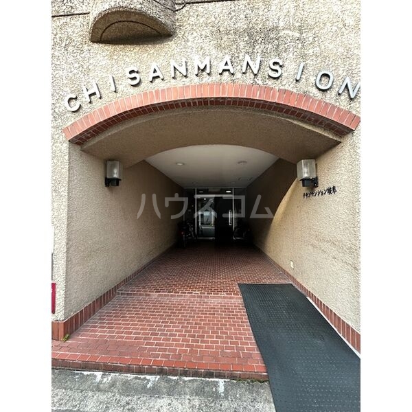 17/20 エントランス