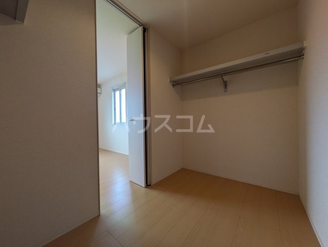 13/30 収納