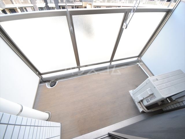 19/30 バルコニー