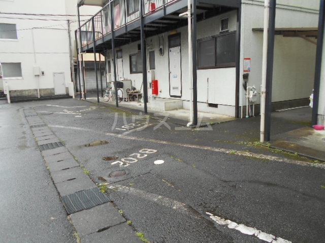 2/3 駐車場