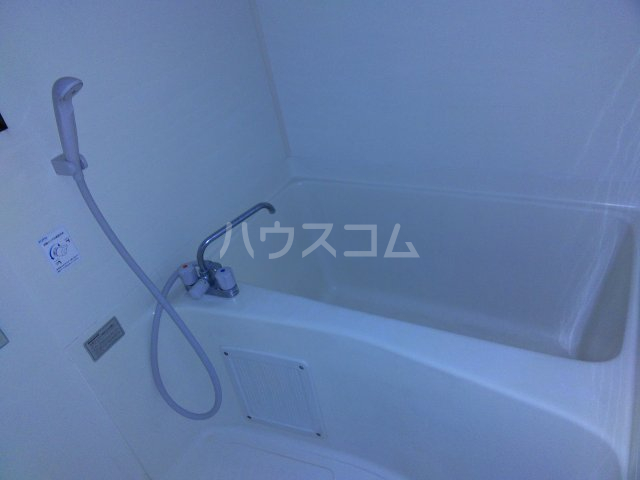 13/23 浴室