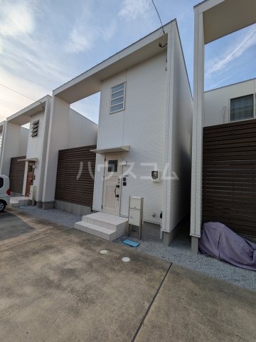 17/23 駐車場